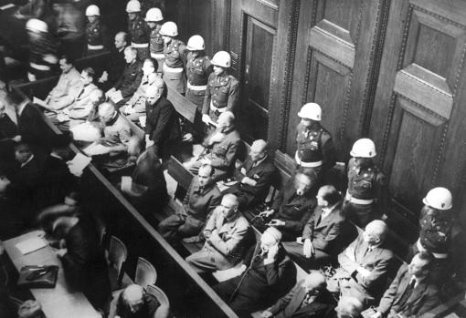 Anuncio de las condenas a los 12 jerarcas nazis