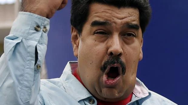 Cárcel para dos venezolanos por llamar «burro» a Nicolás Maduro - finanzas.com