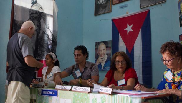 Apatía de los cubanos en una referéndum sin sorpresas
