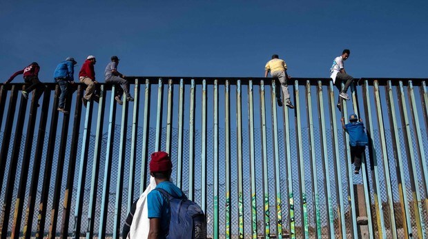 México recopila información biométrica de los inmigrantes a cambio de fondos de EE.UU.
