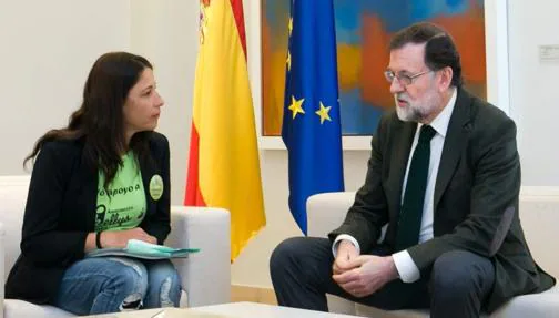 Myriam con Mariano Rajoy, en La Moncloa para reivindicar las penosas condiciones laborales del sector