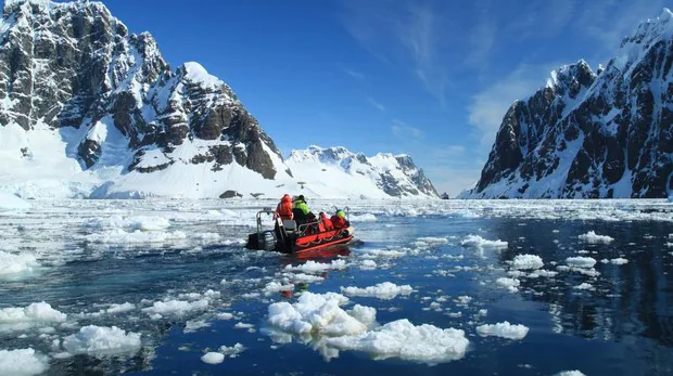Por qué los turistas no pueden comer en la Antártida