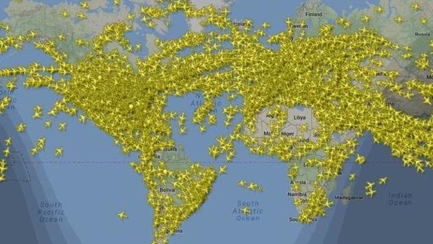 Así estuvo el cielo el día de mayor tráfico aéreo de la historia