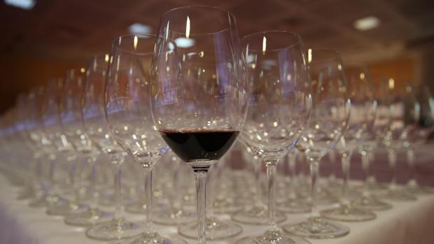 Cinco consejos para elegir la copa para saborear bien el vino