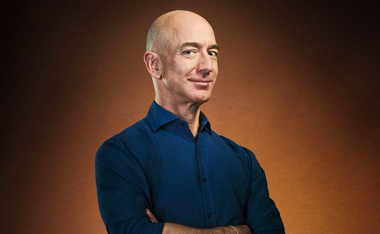 Jeff Bezos se ha hecho aún más rico con la pandemia y tiene un plan...