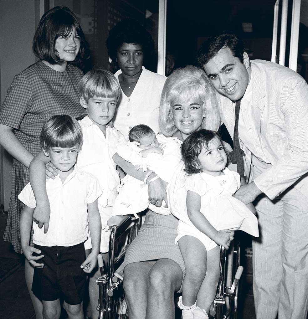 Jayne Mansfield: La leyenda negra de la rubia con la que todos soñaban ...