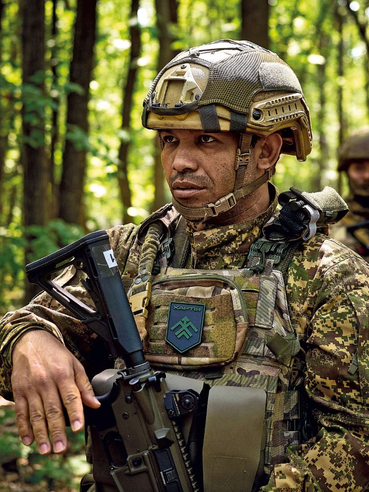 Latinos en la guerra de Ucrania: cómo han acabado luchando contra Putin